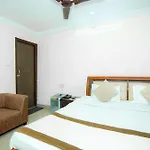 Hotel Manohar Palace