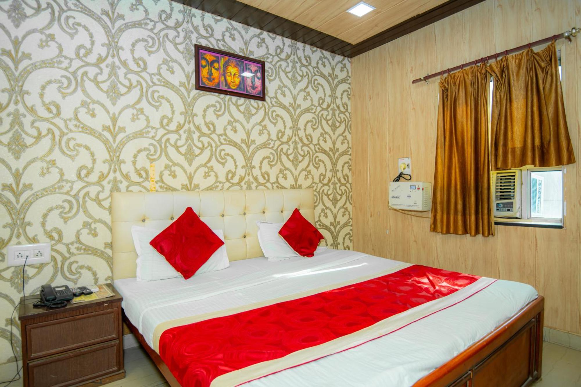 Manohar Palace Hotel Lucknow